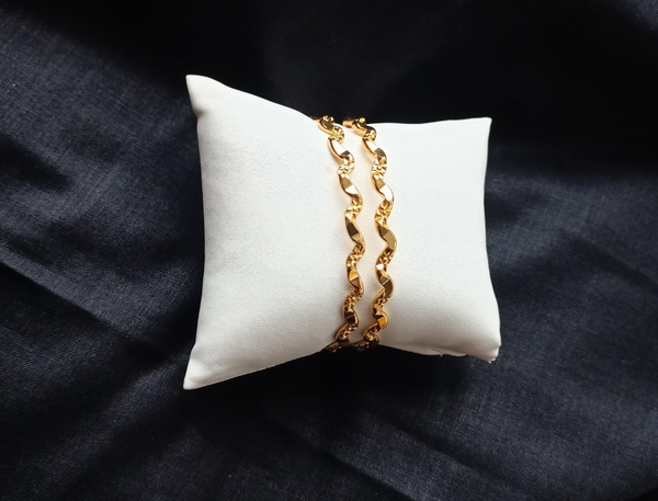 1Gm Gold Neli Design Gold Bangle
