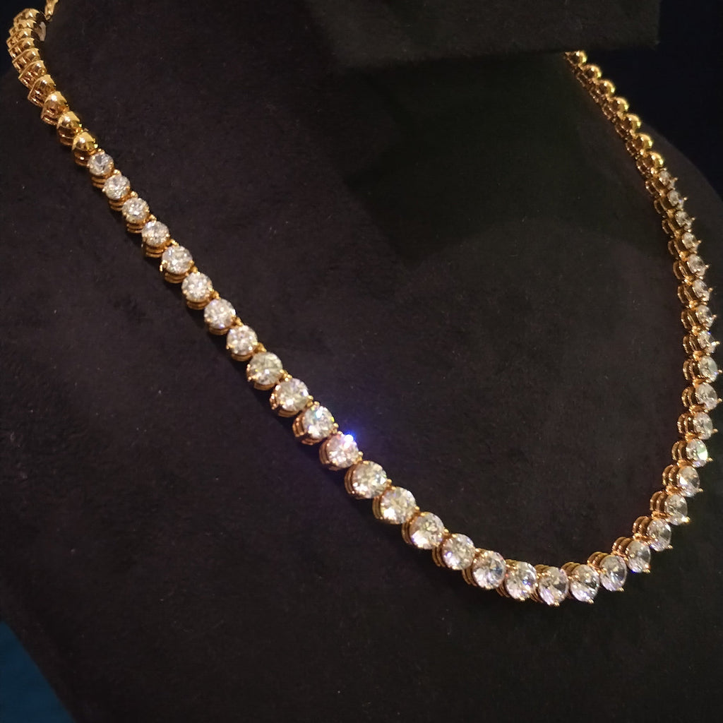 Kiara – Diamond Crush Solitaire Necklace