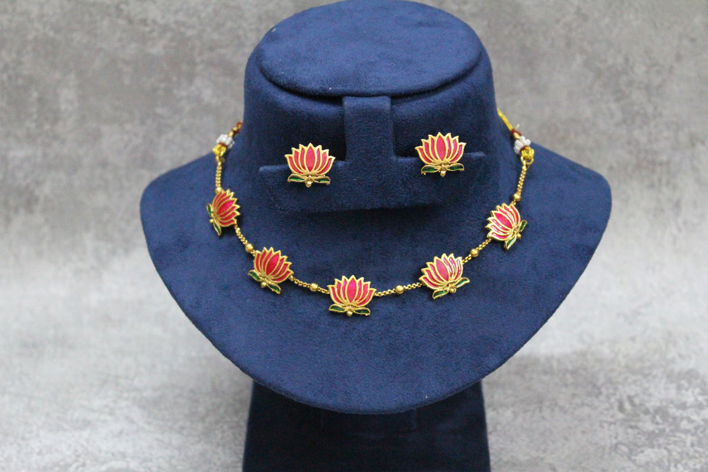 Lotus Necklace Set – Pretty & Traditional