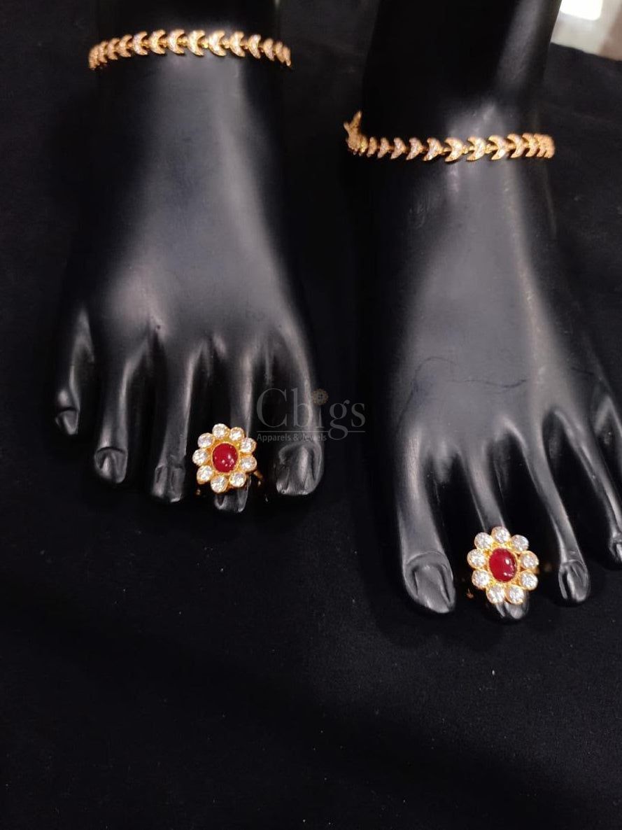 Ruby Center Crystal Toe Ring - Adjustable (Single)