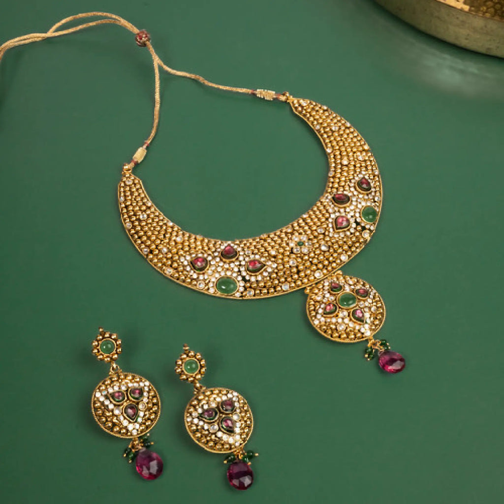 Shrivalli Collar Set