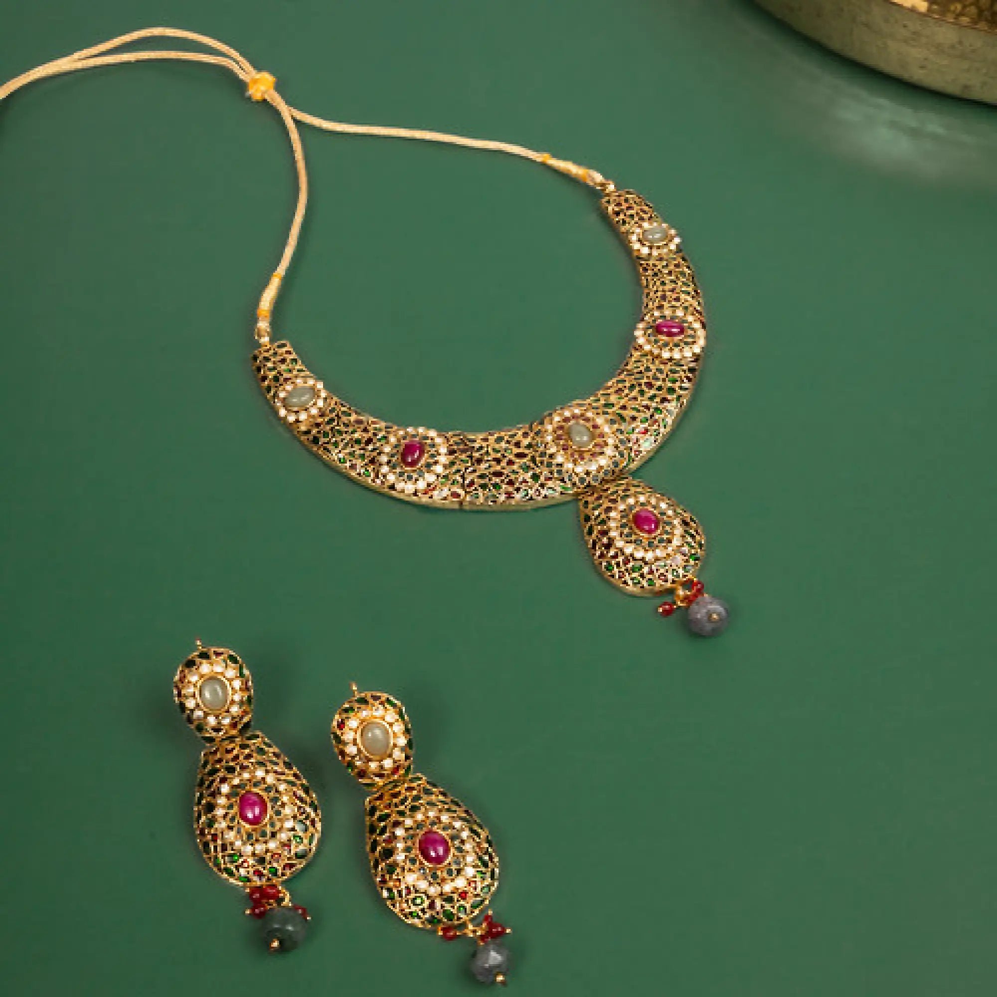 Amruta Necklace Set