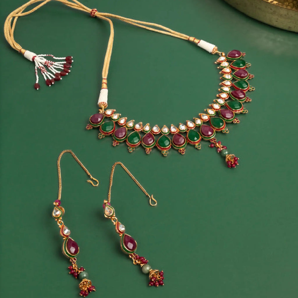 Ishvari Necklace Set