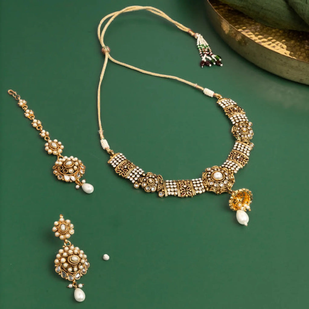 Bhairavi Necklace Set