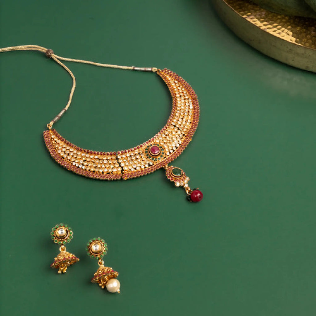 Haripriya Necklace Set