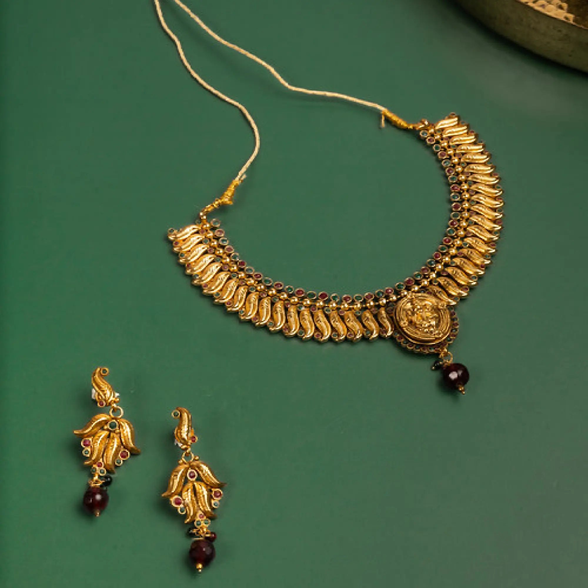 Sarangi Necklace Set