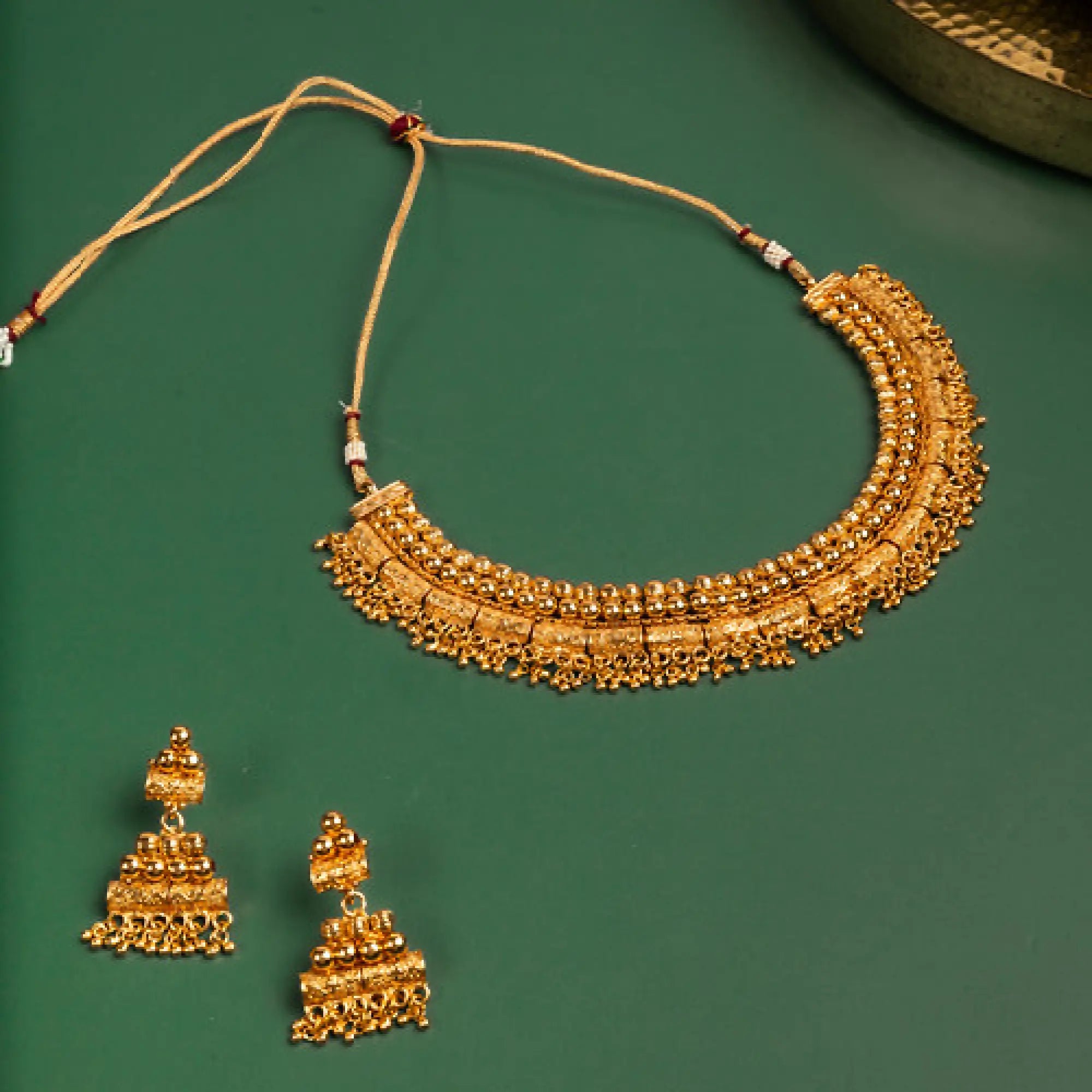 Shrivanya Necklace Set