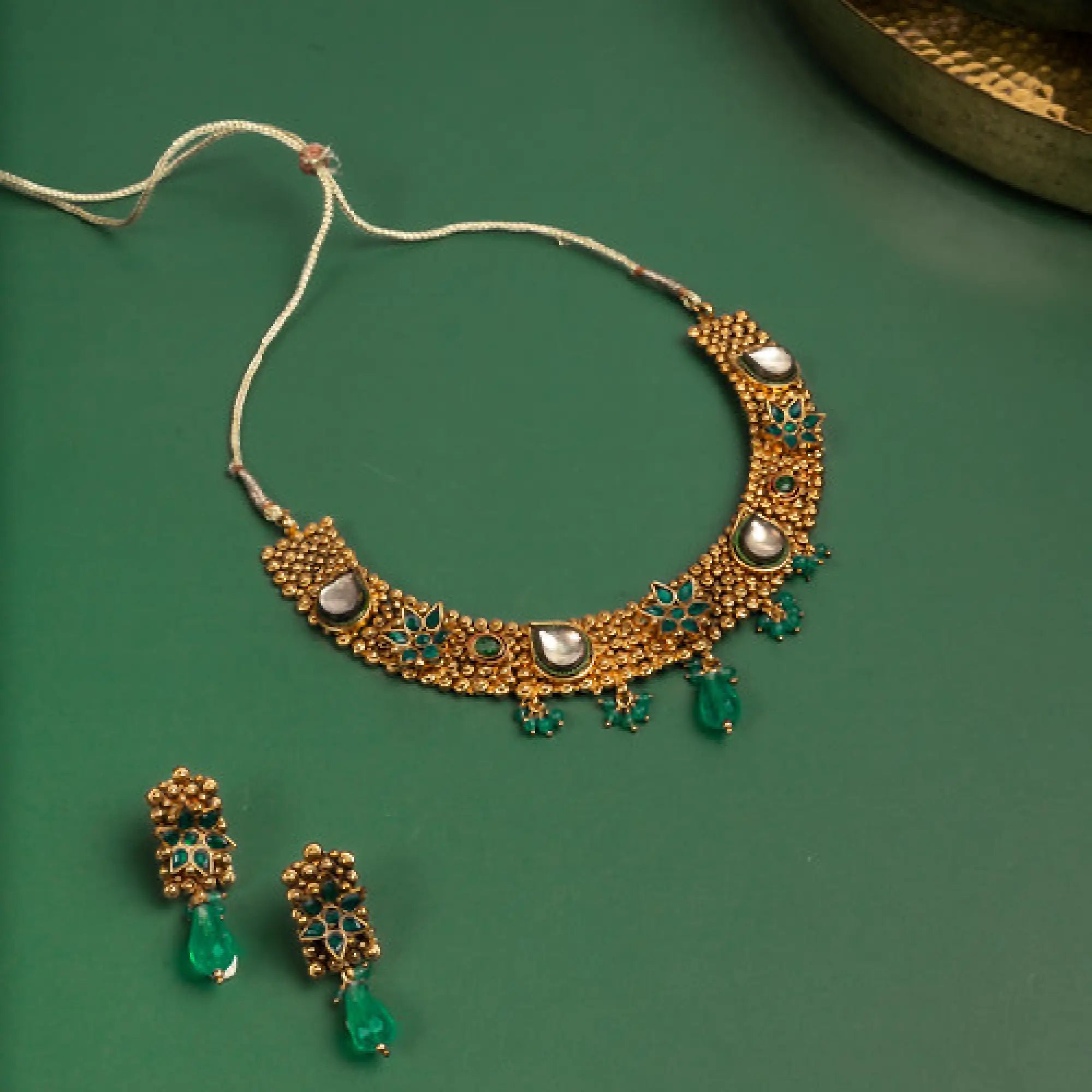 Wamika Necklace Set