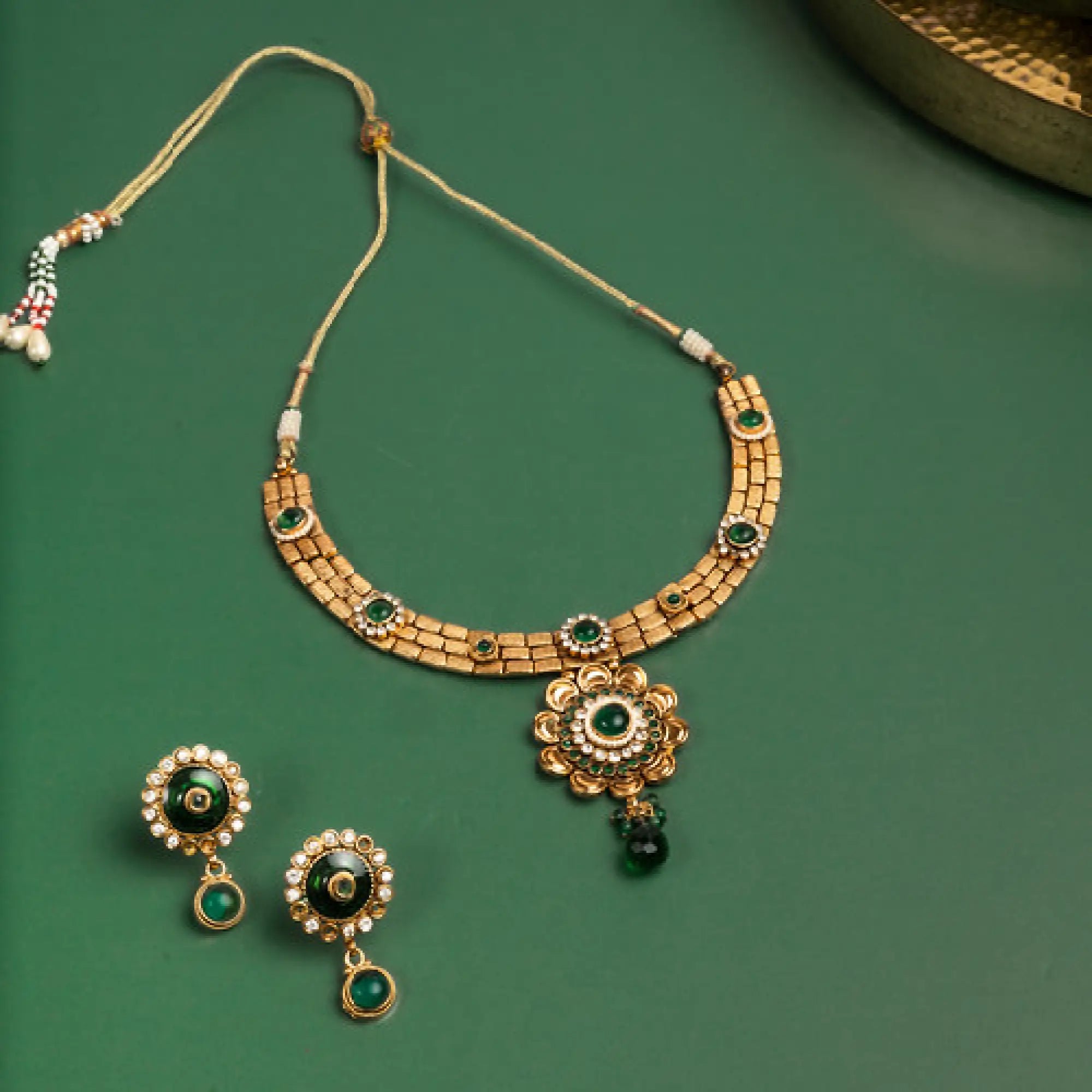 Zankhana Necklace Set