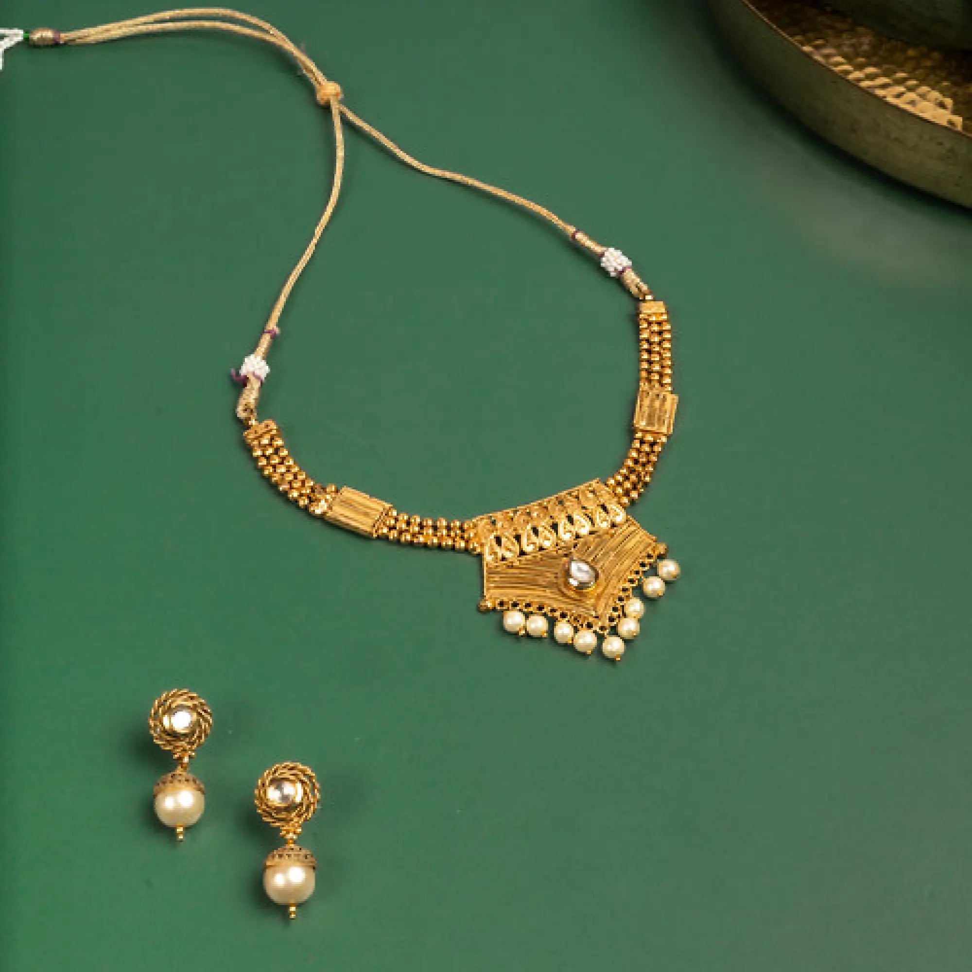 Dhanyata Necklace Set