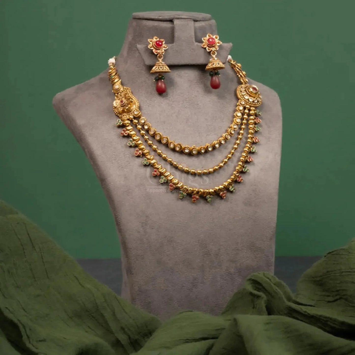 Antique Kundan Cascade Necklace Set