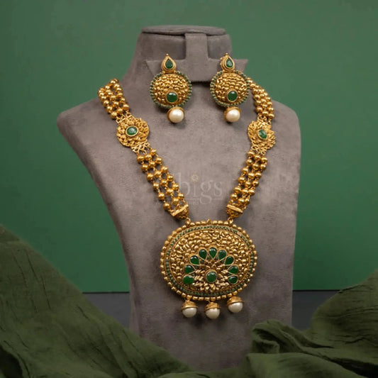 Antique Emerald Oval Necklace Set