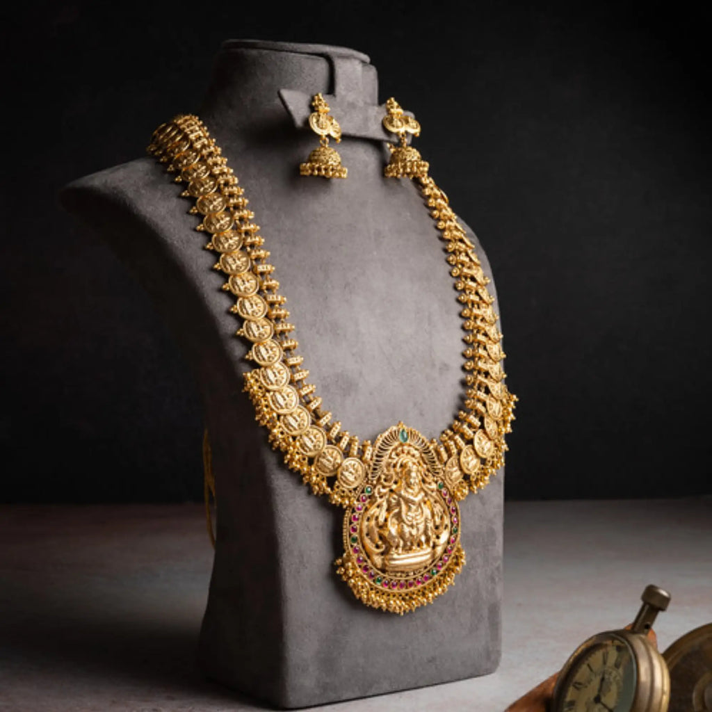 Traditional Temple Necklace Set with Ganesha Pendant and Earrings