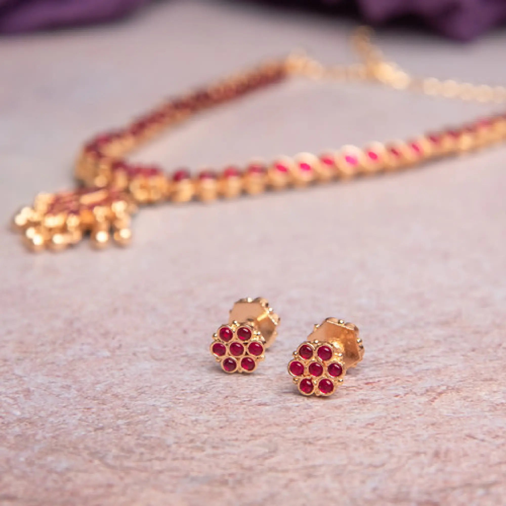 Royal Aura Attigai with stud