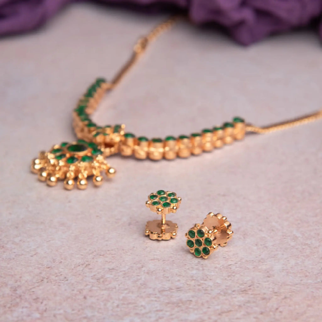 Timeless Treasure Attigai with stud