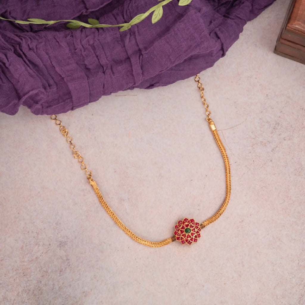 Graceful Harmony Chocker