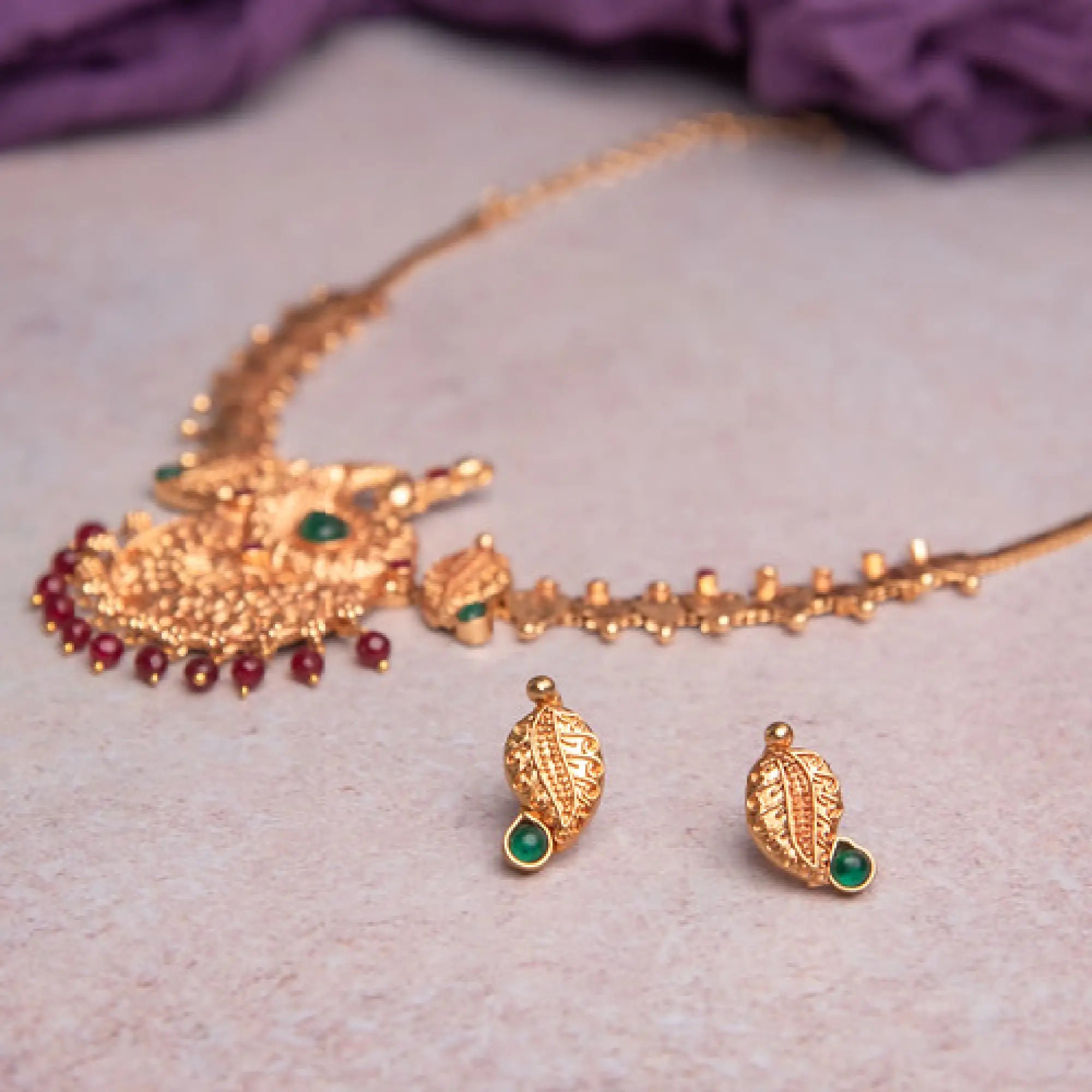 Festive Bloom Necklace
