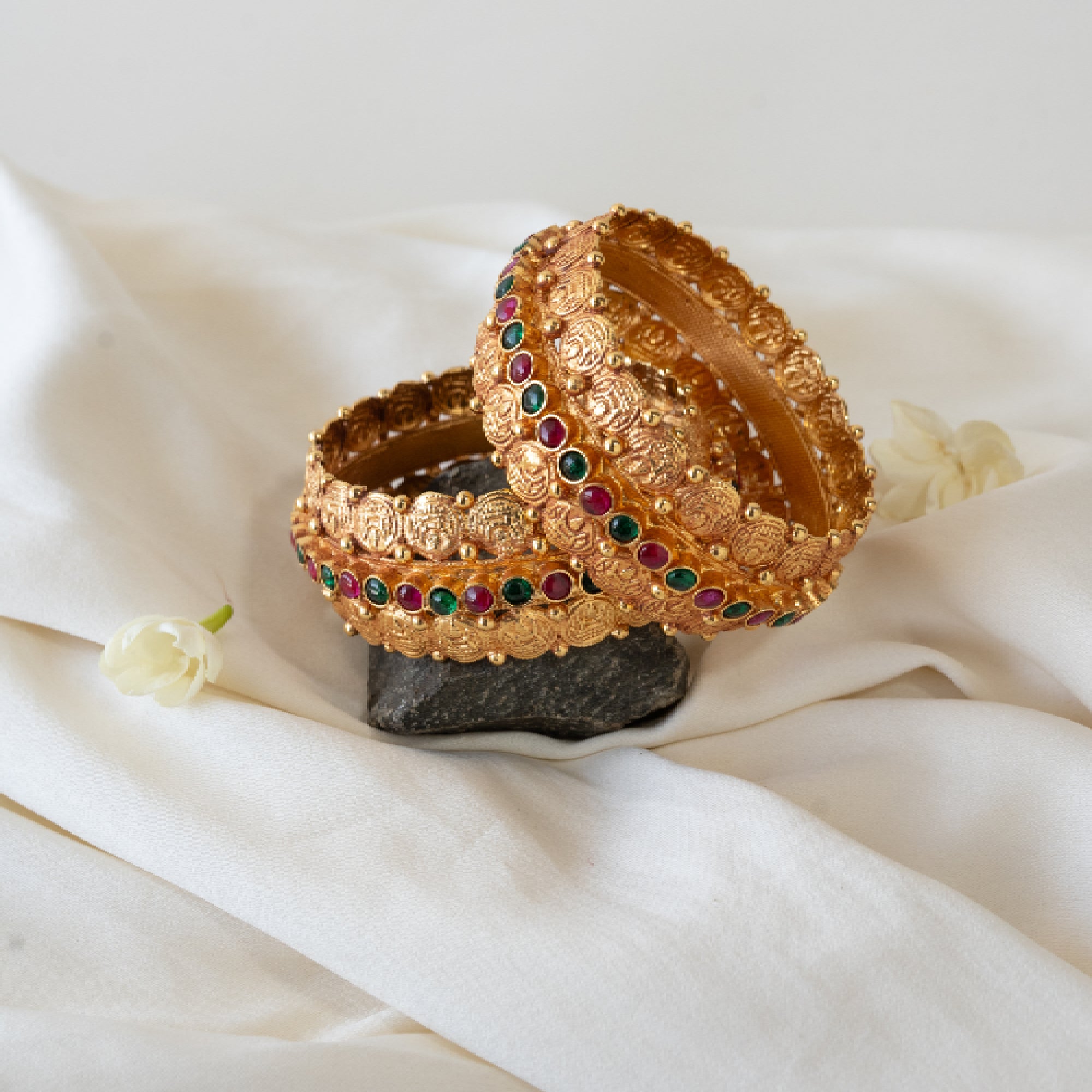 Prerana – The Muse of Festivity Kemp Floral Statement Bangles