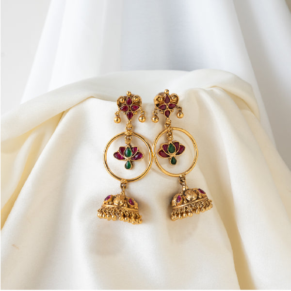 Saanvika Red Kemp Studs 