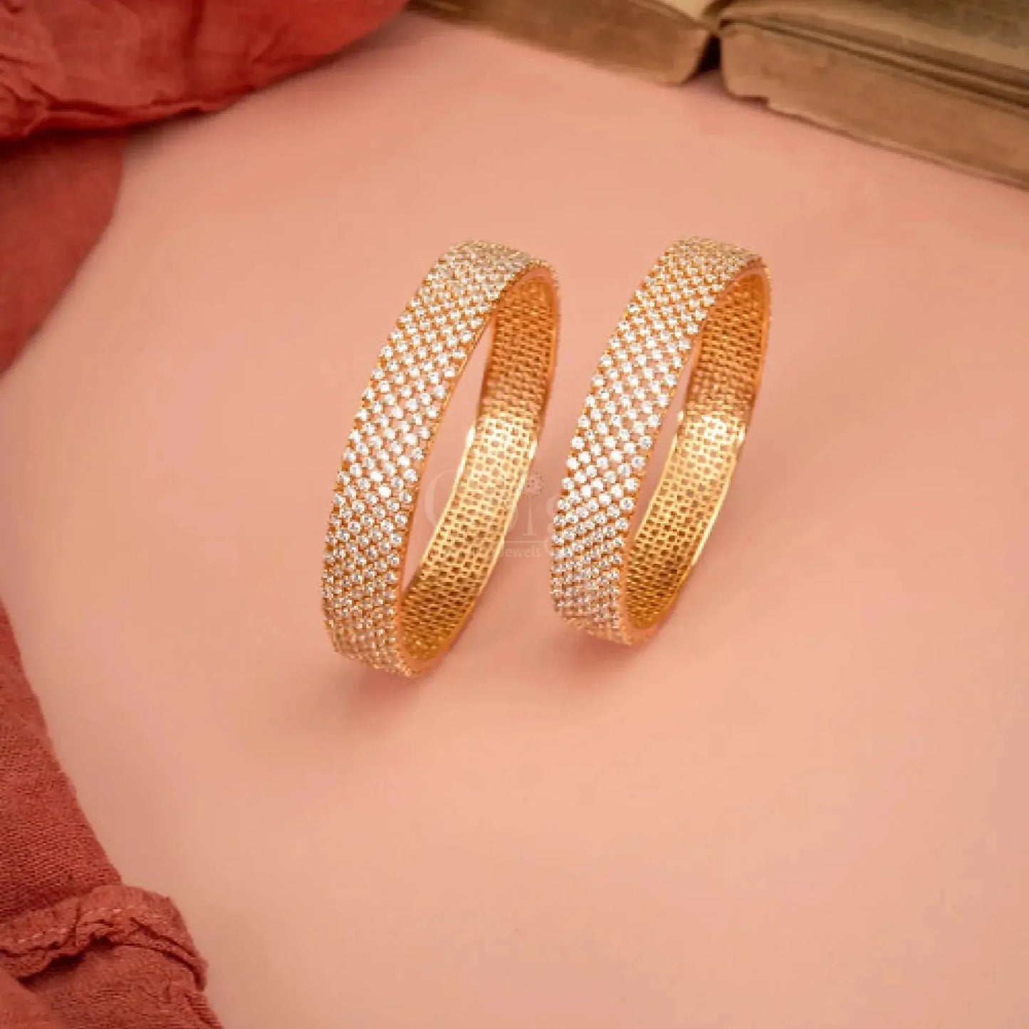 Royal Aura Bangle