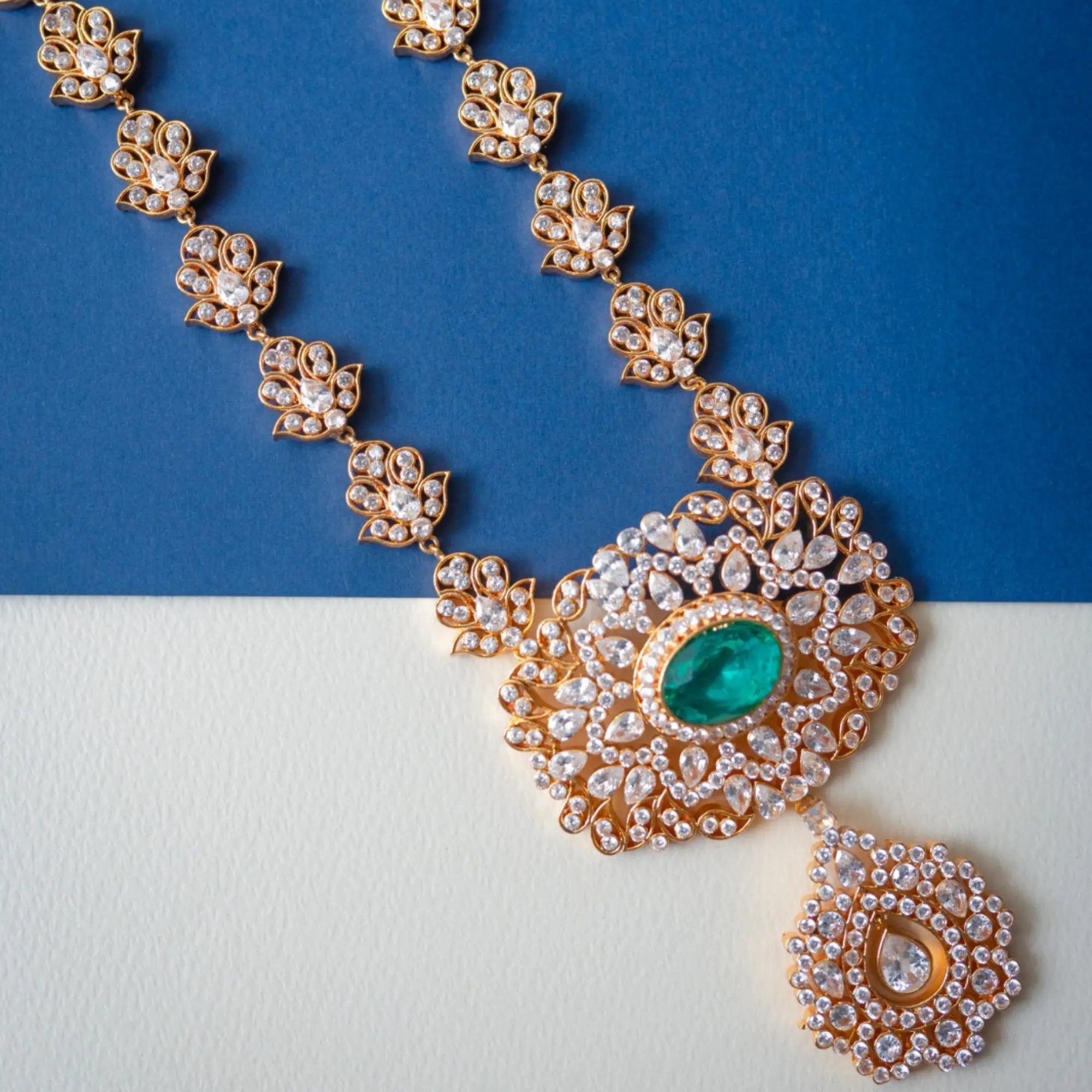 Royal Kemp Pendant Necklace