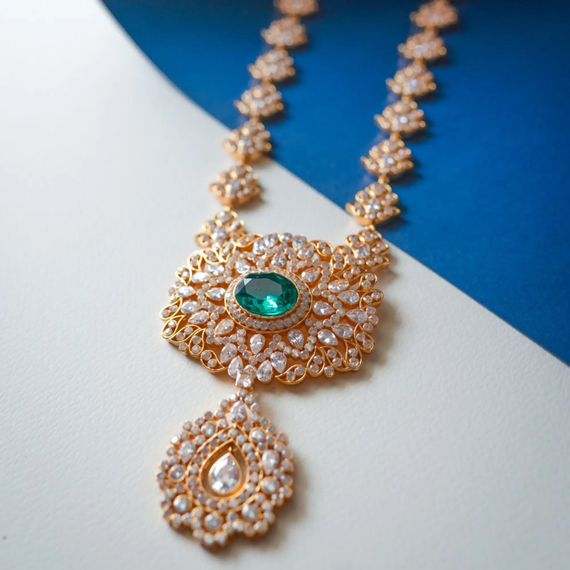 Royal Kemp Pendant Necklace