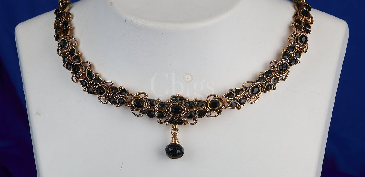 Antique Black Leaf Link Collar