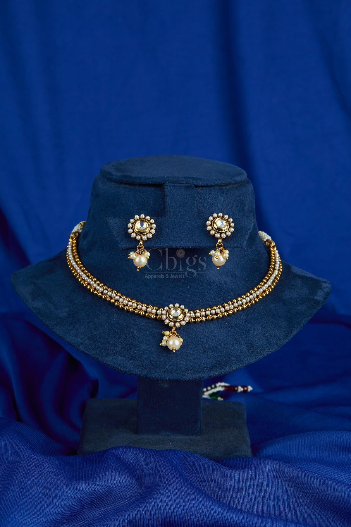Antique Pearl Kundan Floral Necklace Set
