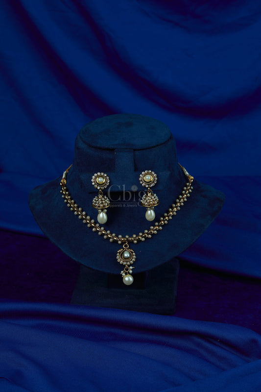 Antique Pearl Kundan Daisy Necklace Set