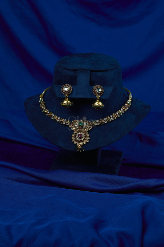 Antique Kundan Flower Pearl Choker Set