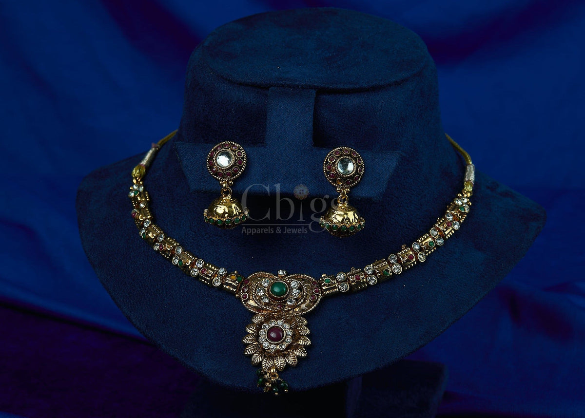 Antique Kundan Flower Pearl Choker Set