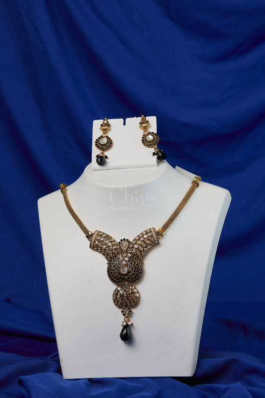 Antique Black Kundan Cascade Medallion Set