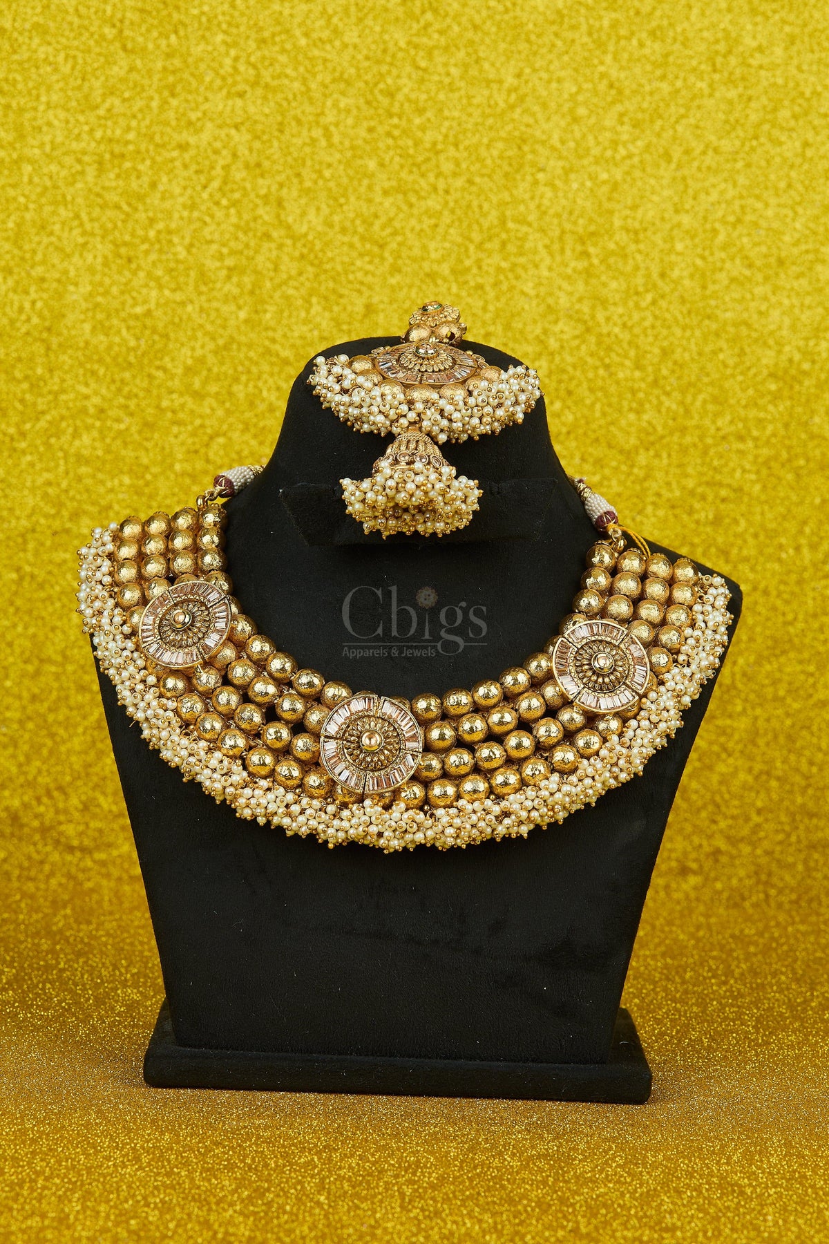 Antique Pearl Kundan Royal Broad Choker