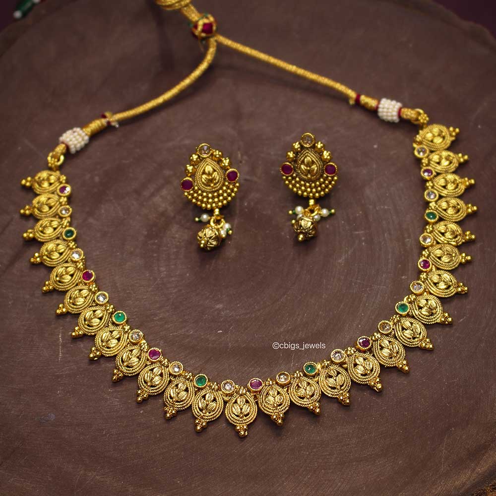 Simple Multicolor Temple necklace