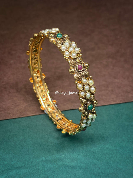 Antique Oxidized Bangle with Pearls