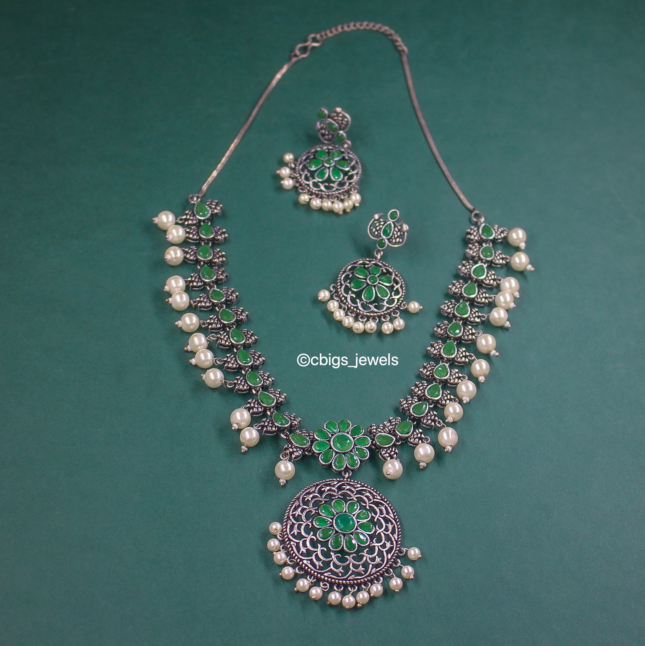 Silver Oxidized Green stone Necklace