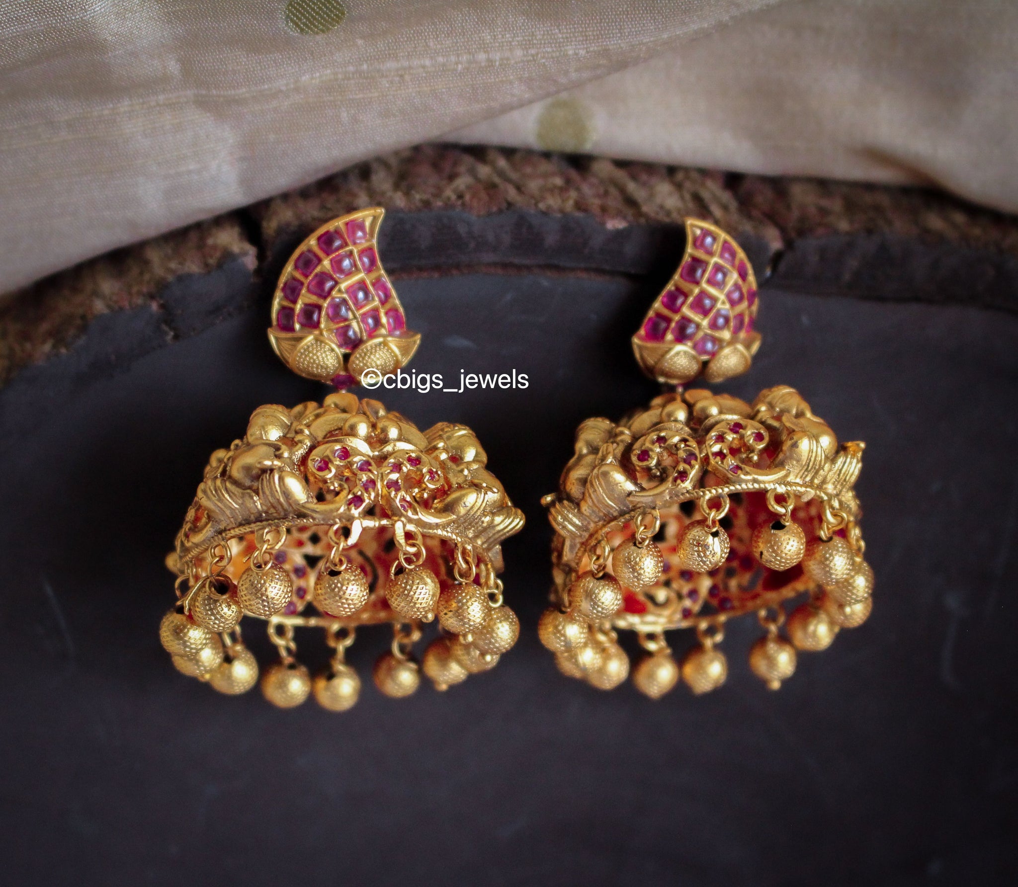 Temple Jewellery Earrings | Temple jewellery earrings, Handmade gold  jewellery, Gold earrings designs