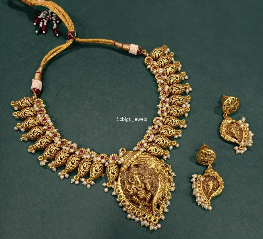 Oxidised Finish Ganesha Motif Necklace