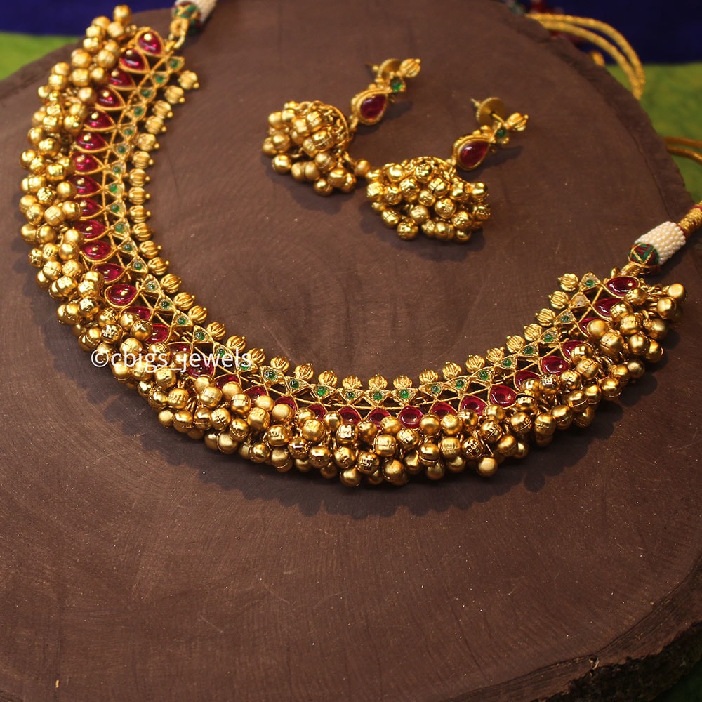 Multicolor Antique Gold Finish Necklace